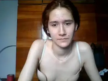 Stripchat Live Sex Cam of NickiKisinger