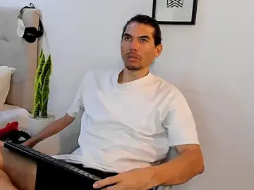 Stripchat Live Sex Cam of Antony_Stone