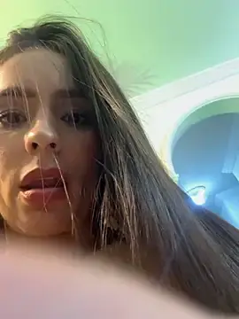 Stripchat Best Webcam of Mau_White