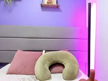 Stripchat Free Porn Cam of Alicebrooks_