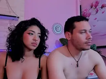 Stripchat Sex Cam of Aronandmoli69