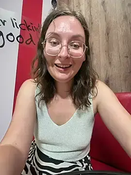 Stripchat Live Porn of The_Snowwhitee