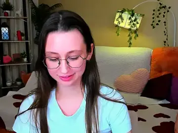 Stripchat Nude Webcam of YourLovellyStory