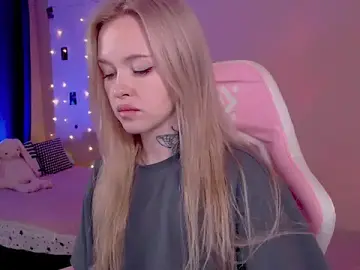 Stripchat Live Sex Cam of Naughty_Mable
