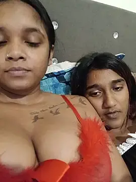 Stripchat Sex Cam of Indianqueen03