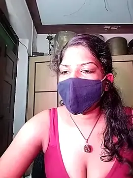 Stripchat Nude Webcam of Tamil_Kavitha