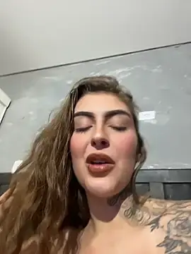 Stripchat Live Sex Cam of miiabellovic