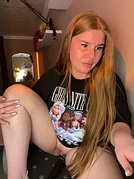 Stripchat Sex Chat of RedFoxQueen