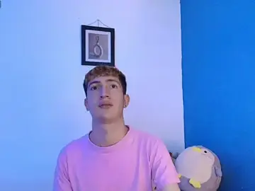 Stripchat Live Sex of Erick_Taylor3