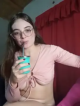 Stripchat Free Live Porn of Emmacut