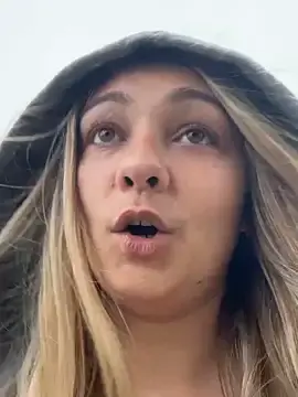 Stripchat Free Live Porn of skyemorgan01