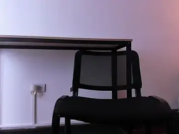 Stripchat Live Sex of Caroline_dh