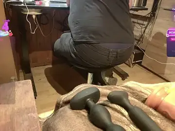 Stripchat Free Porn Cam of misteryman1956