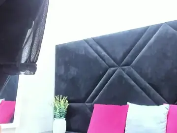 Stripchat Live Sex Cam of Dantzel_