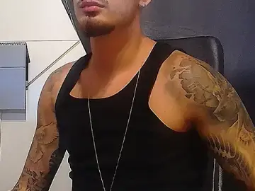 Stripchat Live Sex Cam of BrandonTate