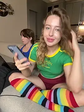 Stripchat Sex Chat of Nura_n_Sarah