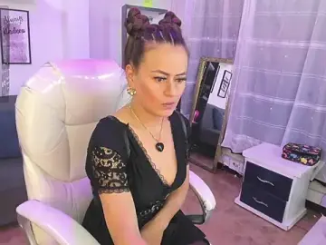 Stripchat Best live sex cam show of magenta_maturr