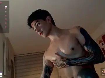 Stripchat Free Porn Cam of ivaaaan_