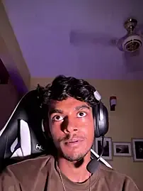 Stripchat Live Sex Cam of GunSlay
