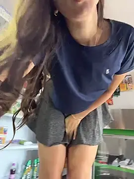 Stripchat Adult Webcams of LittleDoll___