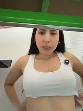 Stripchat Sex Cam of LittleDoll___