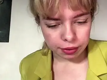 Stripchat Live Porn of SERBIAN_KISS