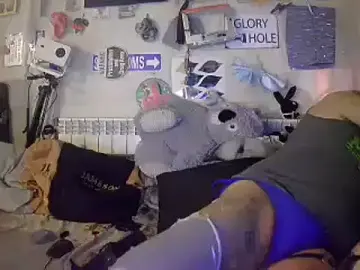 Stripchat Live Sex Cam of rick_tmc