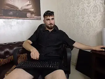 Stripchat Watch Live Sex Cams of KyloEast