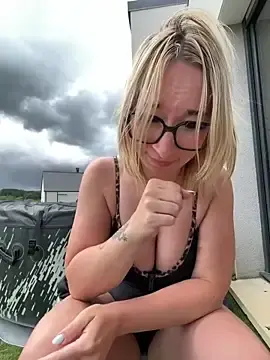 Stripchat Watch Live Sex Cams of Giuliana_baby