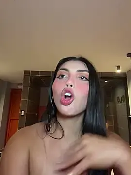 Stripchat Watch Live Sex Cams of zui_lu