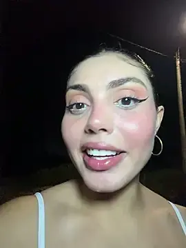 Stripchat Watch Live Sex Cams of zui_lu