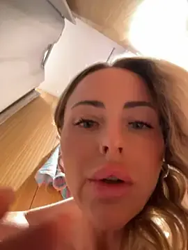 Stripchat Adult Webcams of EmaSalis