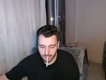 Stripchat Sex Cam of handsomeee04