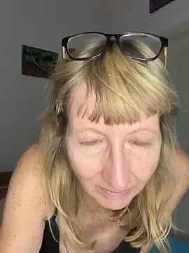 Stripchat Best live sex cam show of MatureKim
