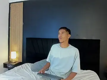 Stripchat Watch Live Sex Cams of DILANX18