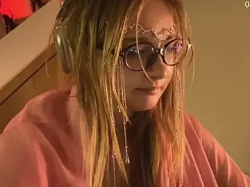 Stripchat Free Porn Cam of JacyWinslat
