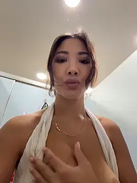 Stripchat Best Webcam of lean_lie8