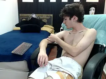 Stripchat Nude Webcam of trevor_mob
