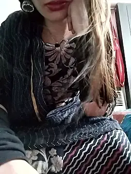 Stripchat Free Live Porn of Noor_Darliing