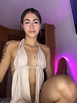 Stripchat Best live sex cam show of emilie_xx_