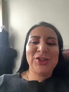 Stripchat Sex Cam of Abril_Luv