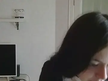 Stripchat Live Sex Cam of SaltedCaramely