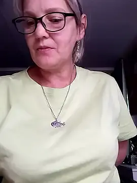 Stripchat Watch Live Sex Cams of irinamaux