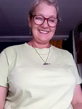 Stripchat Live Sex Cam of irinamaux