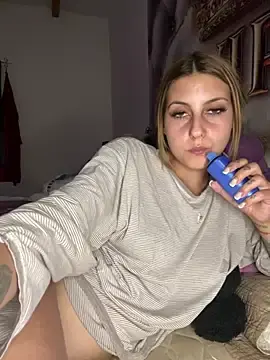 Stripchat Best live sex cam show of Luna1114