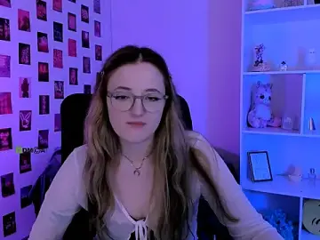 Stripchat Free Porn Cam of luna_berryy