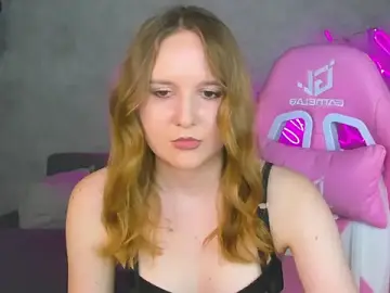 Stripchat Live Sex Cam of Emmaa_Kimm
