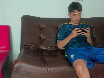 Stripchat Sex Cam of extreme_hot_crazy