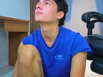 Stripchat Best live sex cam show of Esteban_Fire