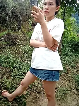 Stripchat Sex Cam of MiuMiu-Babyy